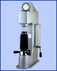 Analog Rockwell Brinell Sertlik Ölçme Cihazları